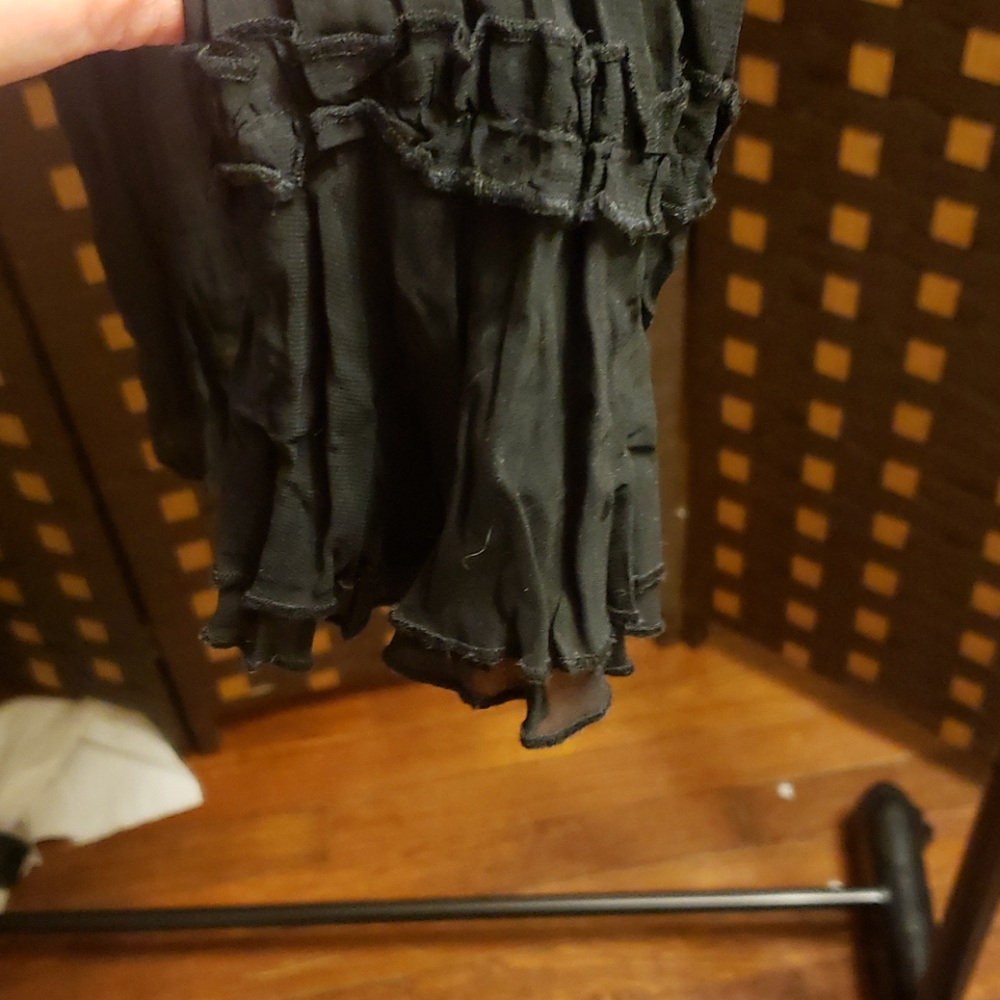 🍍 Apt. 9 Black Shear Top - Picture 4 of 8